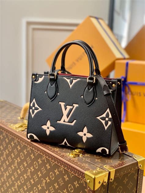 louis vuitton on the go canvas